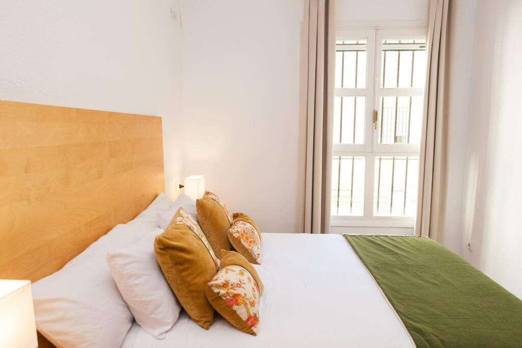 Апартаменты Zona 1 Santa Cruz Parking Privado Севилья Экстерьер фото