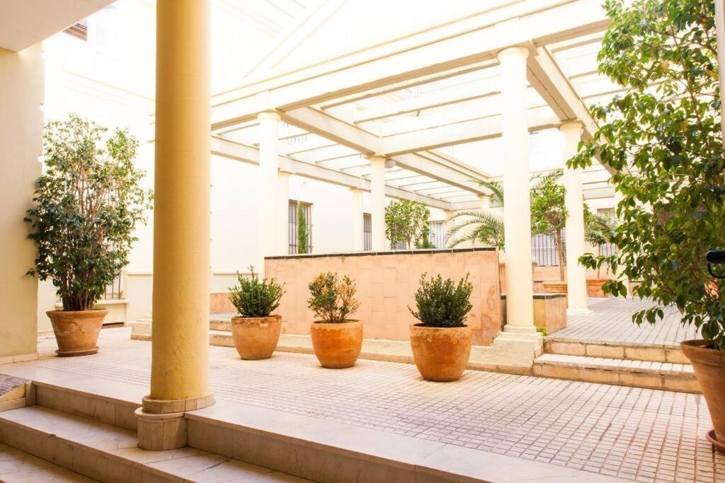 Апартаменты Zona 1 Santa Cruz Parking Privado Севилья Экстерьер фото